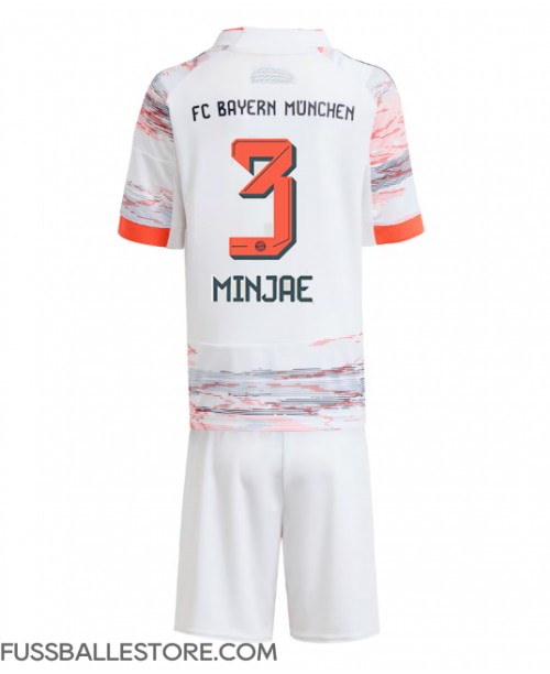 Günstige Bayern Munich Kim Min-jae #3 Auswärts Trikotsatzt Kinder 2025-26 Kurzarm (+ Kurze Hosen) Günstige Bayern Munich Kim Min-jae #3 Auswärts Trikotsatzt Kinder 2025-26 Kurzarm (+ Kurze Hosen)